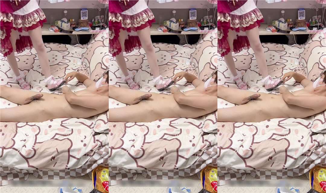 千娇百媚美少女抓好我的双马尾……不对，抓好方向盘，后入实在是太深了，会坏掉的~纯欲白丝