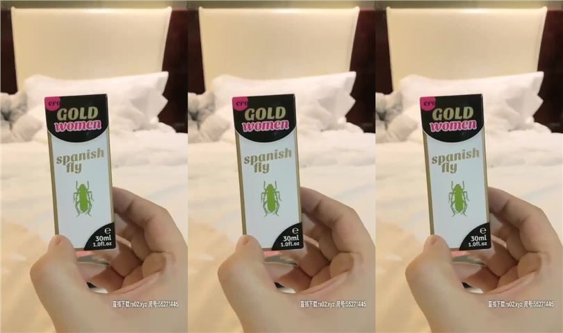 性感大长腿苗条主播穿着开裆黑丝和炮友啪啪 还被颜射