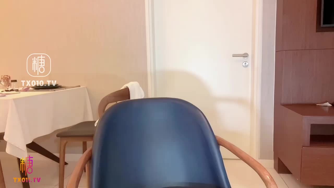 欲梦极品女神被操来啦挑战约炮男粉丝淫丝足交挑逗侍奉后入蜜臀美穴