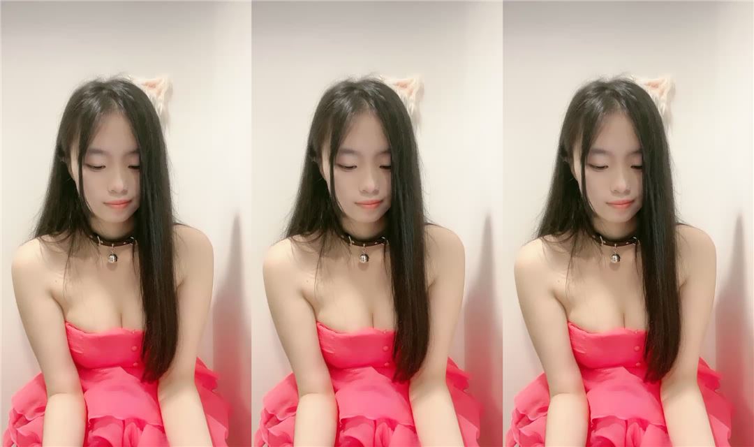 极品颜值美少女！近期露脸收费房！一对白嫩美乳揉捏，多毛嫩穴掰开，摆弄姿势诱惑