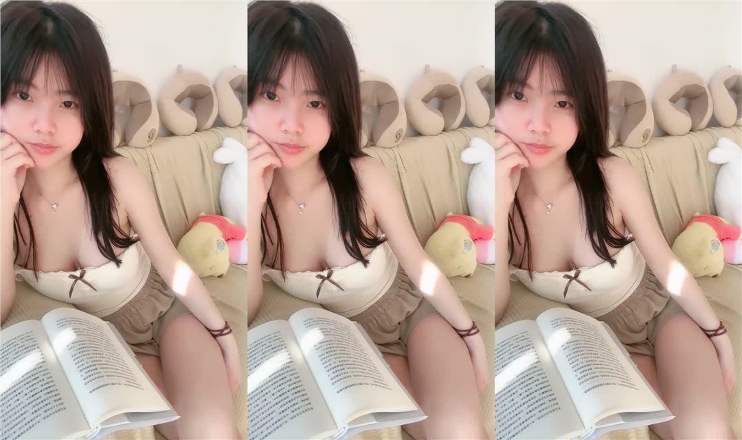 美乳女学生!身材完美乳房园又大屁股翘的刚到好处抠穴~道具自慰~高潮白浆直流!全部