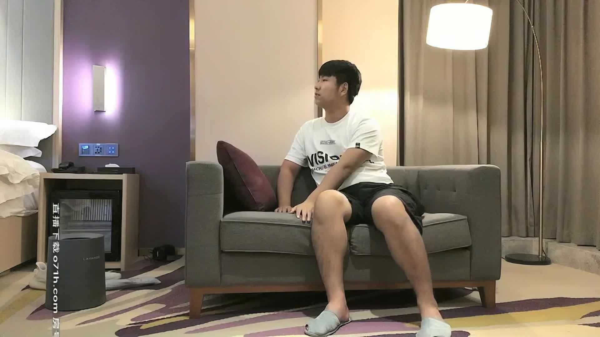 187【小宝寻花】第二场约了个性感妹子，口交上位骑乘抽插搞得受不了
