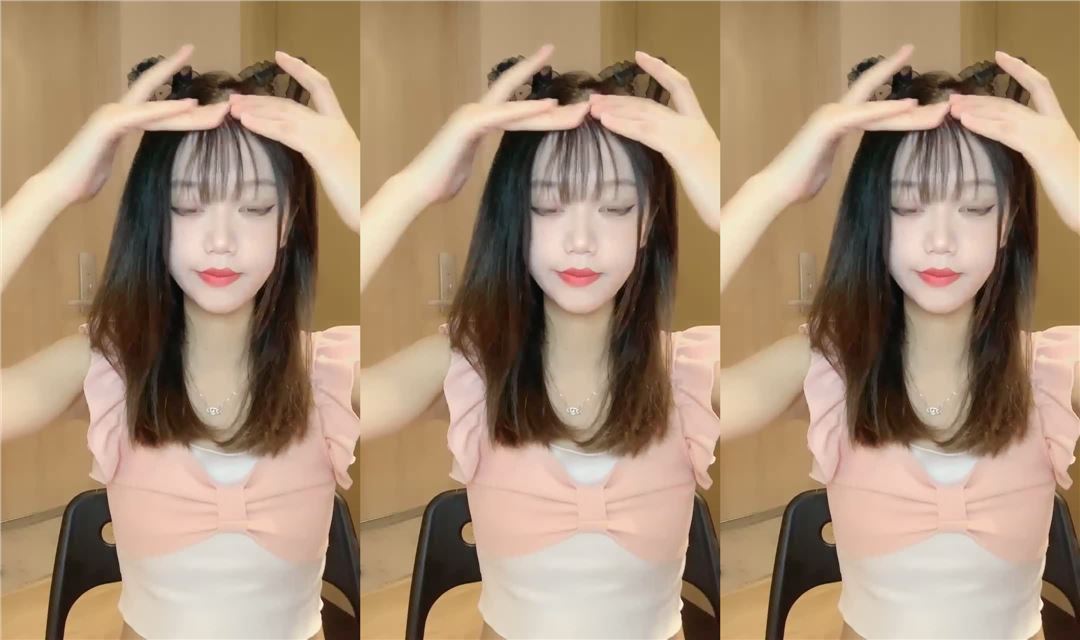 新人，正宗校花下海，，抖音小网红，小脸蛋多带劲，扑面而来的少女气息