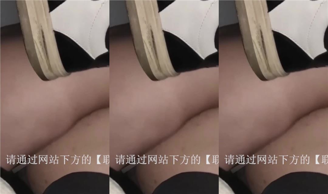 女同学被班上好几个了男生胁迫脱她衣服摸奶子,还掏出鸡巴让她吃,还插入