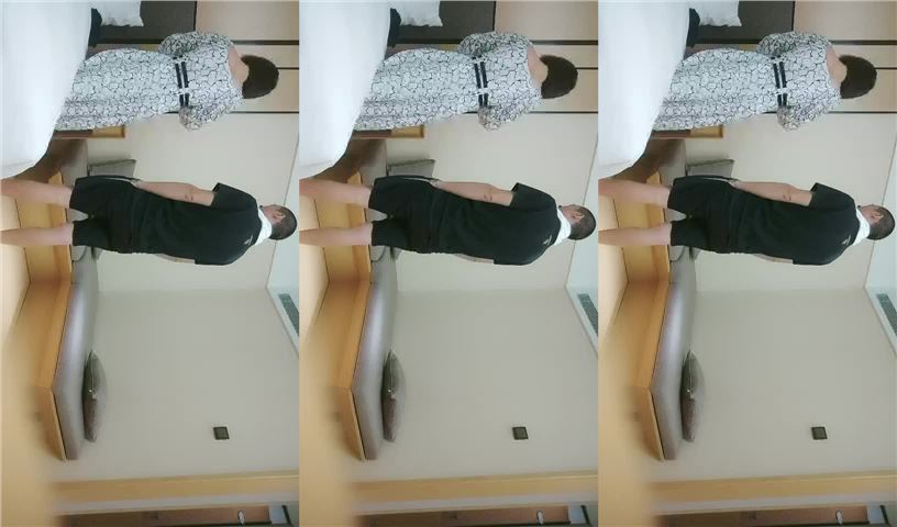 浪利战神 10-08花色长裙白皙少妇，脱掉衣服坐身上互摸调情，翘起屁股深喉口交，穿着高跟鞋抬腿抽插猛操