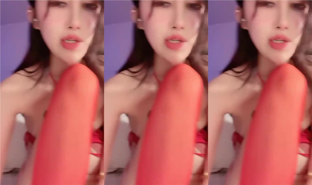 漂亮红丝高跟美女御姐身材苗条小穴粉嫩自抠骚逼假鸡吧插穴淫水狂喷表情舒坦