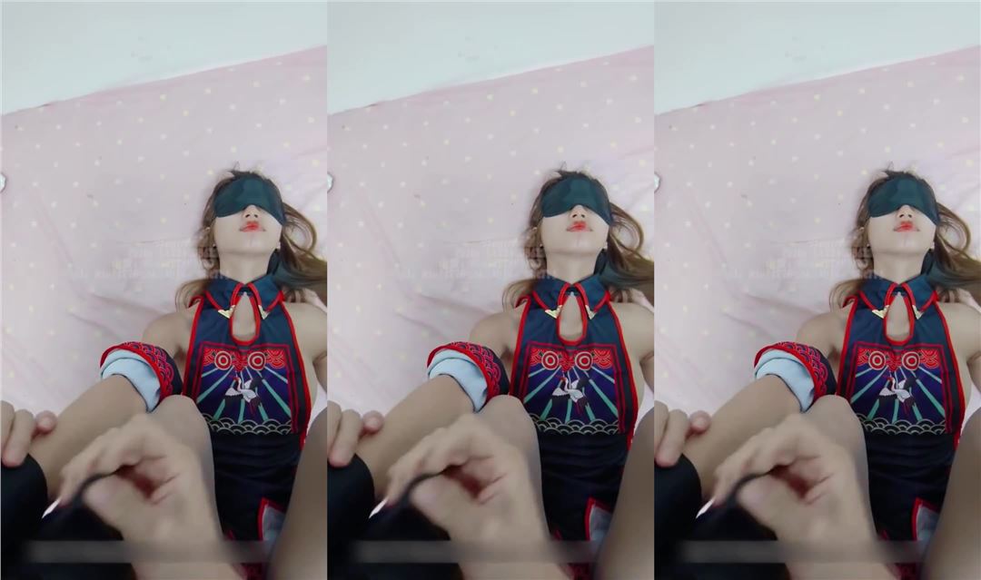 青春活力反差少女情人节调教制服母狗学妹，隆起的白虎蜜桃穴紧致吸吮天呐太上头了，小嫩妹