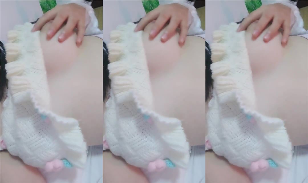 2024年3月，嫩妹控的兄弟有眼福了，顶级颜值，极品少女，粉粉嫩嫩，超级美乳