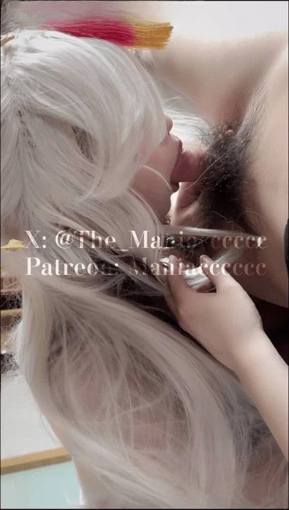 白发美女深喉口交后入翘臀